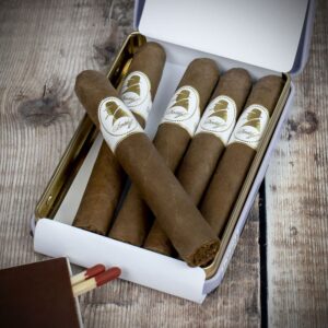 Buy Davidoff Winston Churchill Petit Panatela Cigars Online in Australia