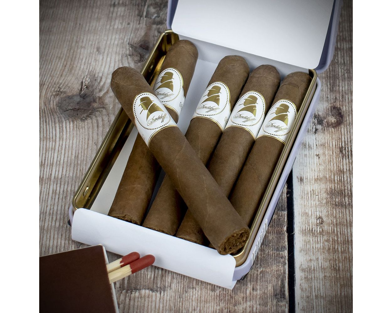 Buy Davidoff Winston Churchill Petit Panatela Cigars Online in Australia